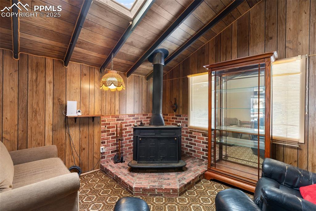 Image 10 of 46: Living Room