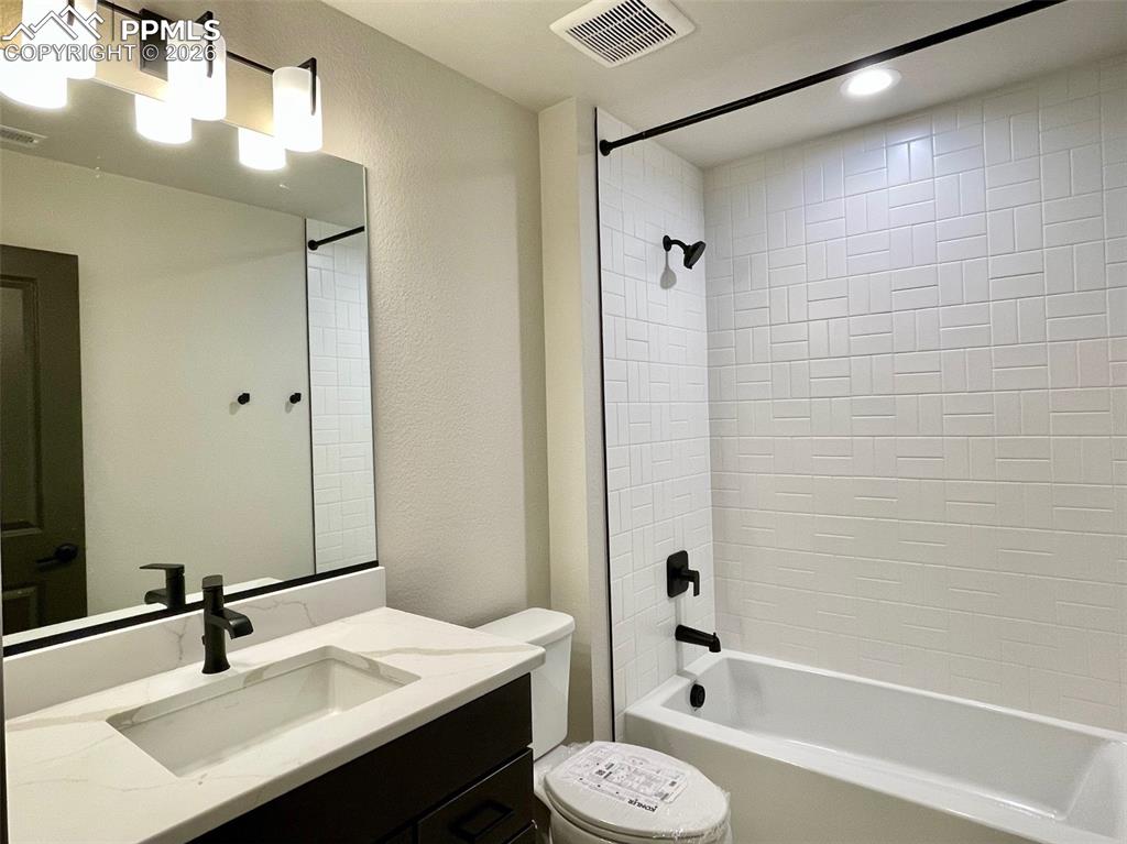 Image 14 of 18: No Description Available