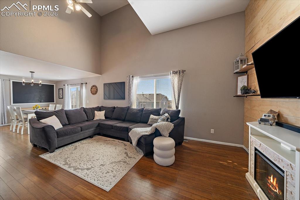 Image 2 of 27: Living Room