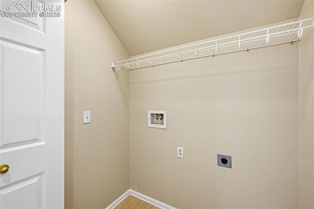 Image 14 of 34: Laundry