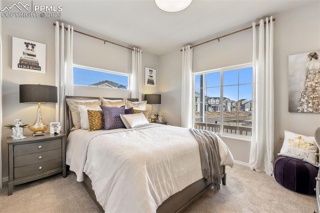 Image 16 of 48: Bedroom