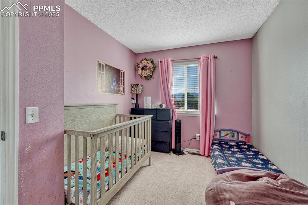 Image 17 of 47: Bedroom