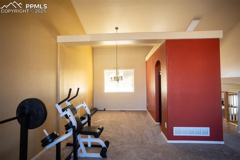 Image 6 of 30: Dining Room