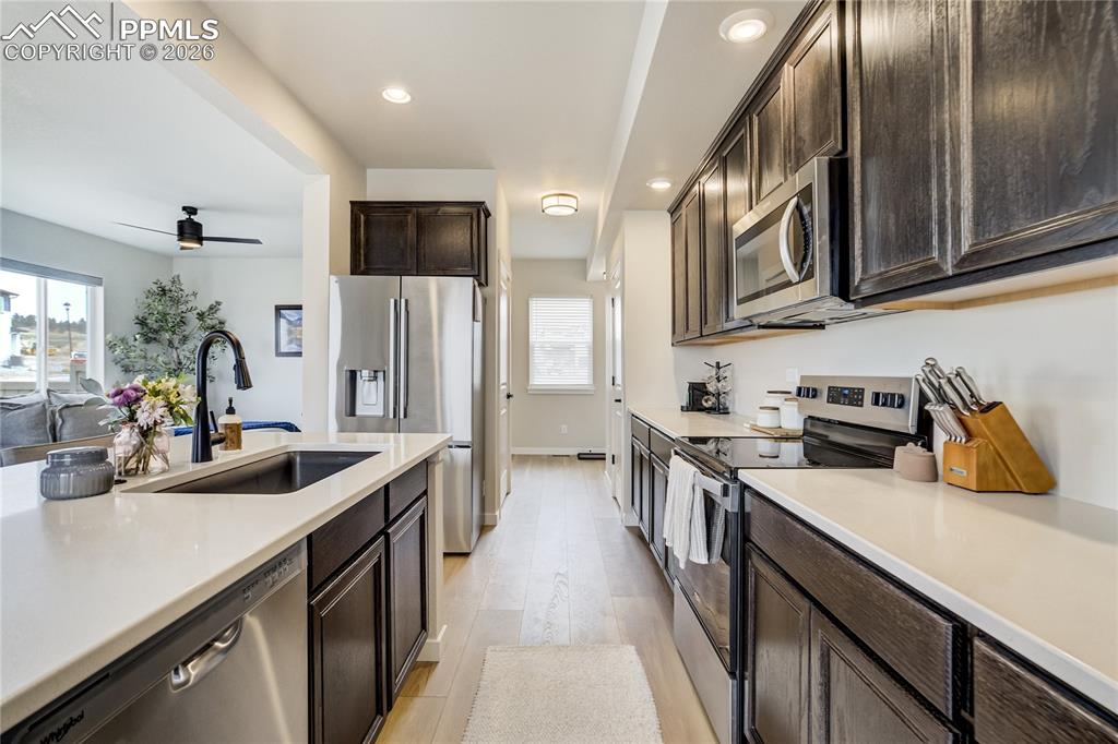 Image 17 of 35: Kitchen