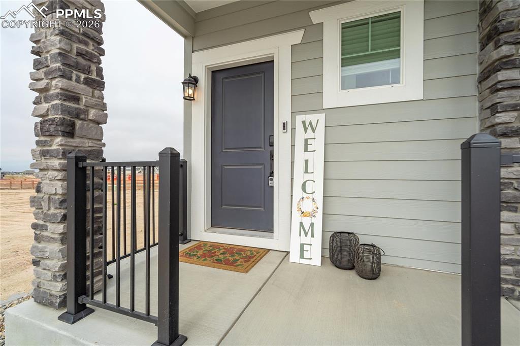 Image 3 of 35: Entry