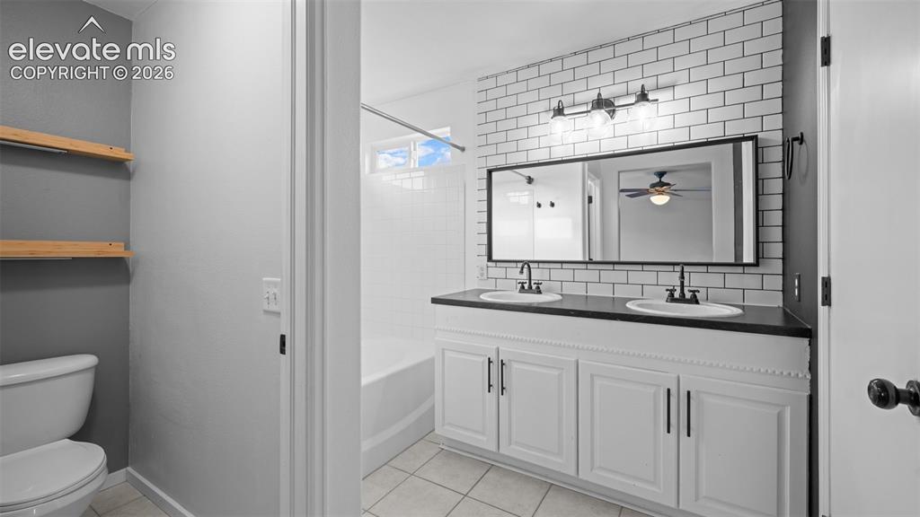 Image 23 of 33: Master Bathroom