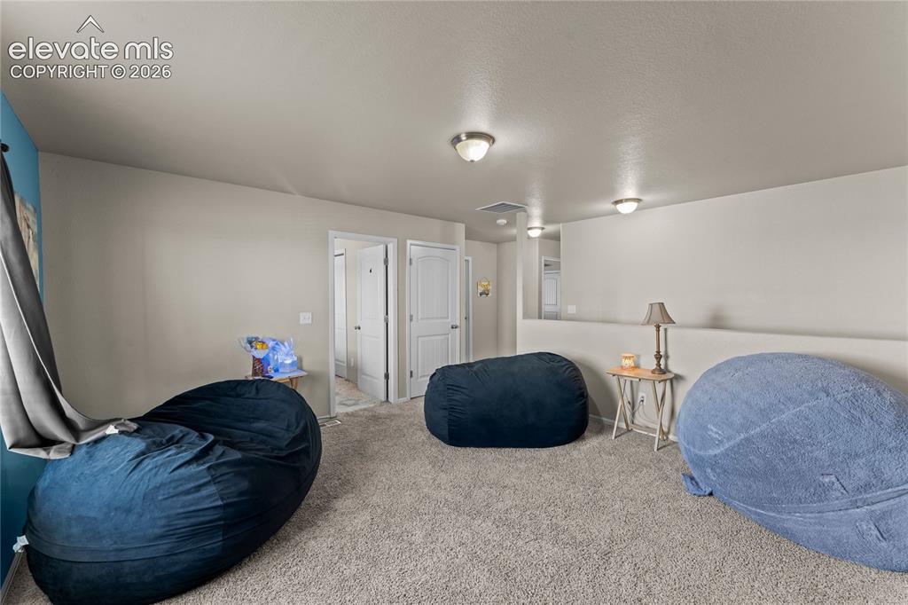 Image 19 of 37: Sitting Room