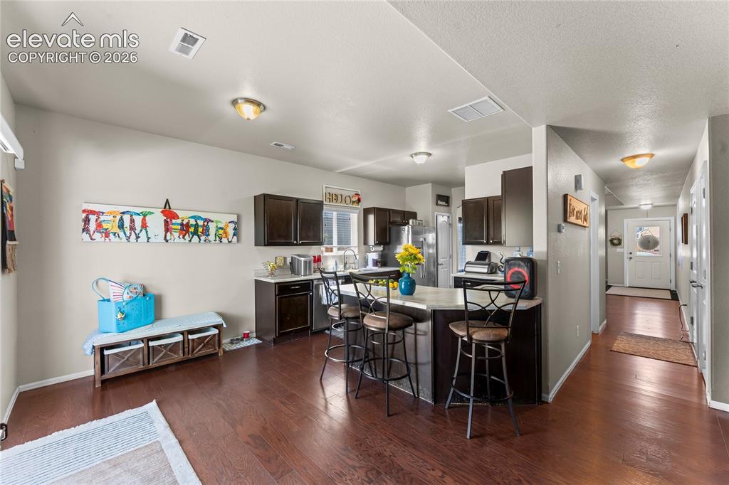 Image 8 of 37: Kitchen