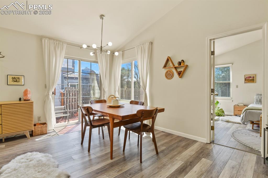 Image 8 of 38: Dining Area