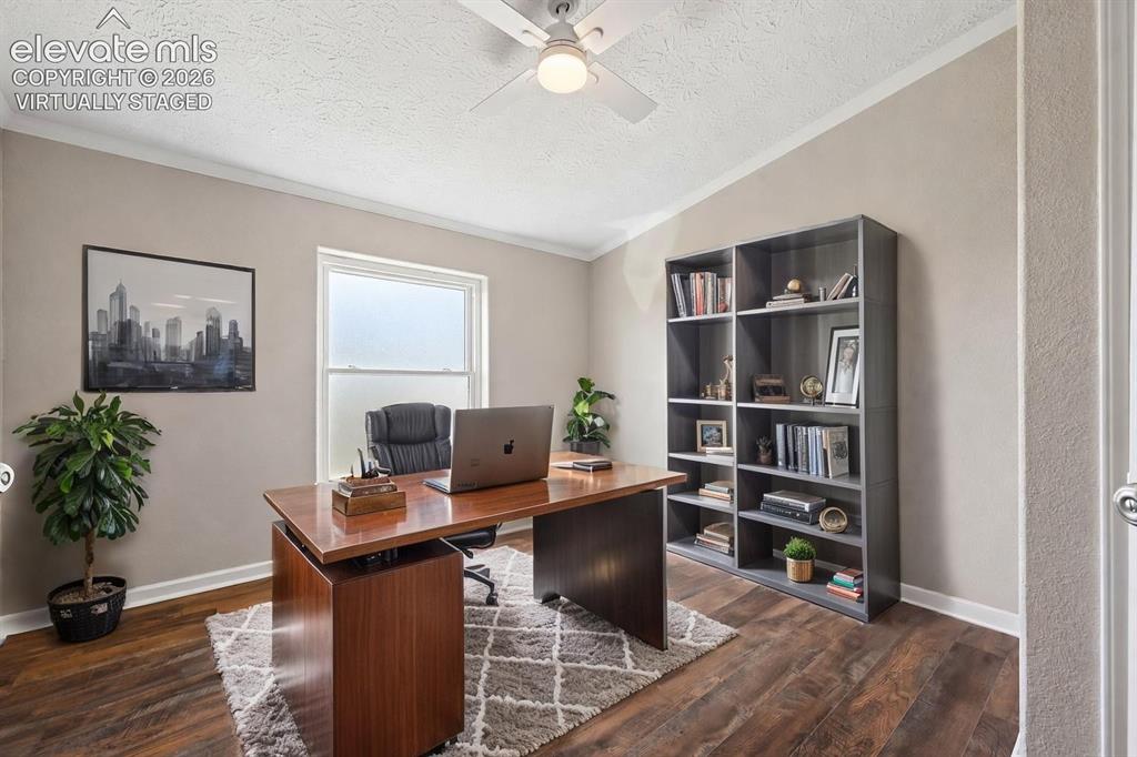 Image 20 of 35: Bedroom or Office
Virtually Staged