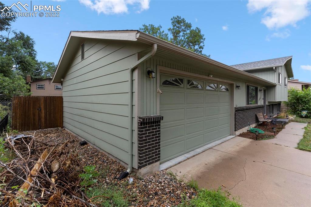 Listing 3998185, Image 25 of 27
