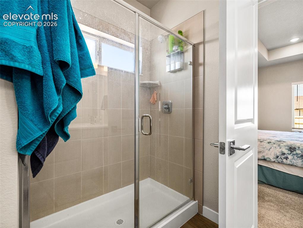Image 12 of 22: Bathroom
