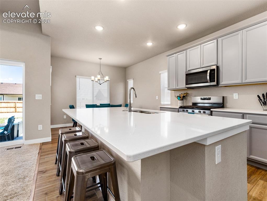 Image 16 of 22: Kitchen