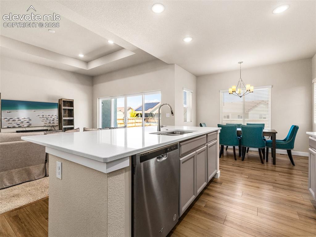 Image 17 of 22: Kitchen