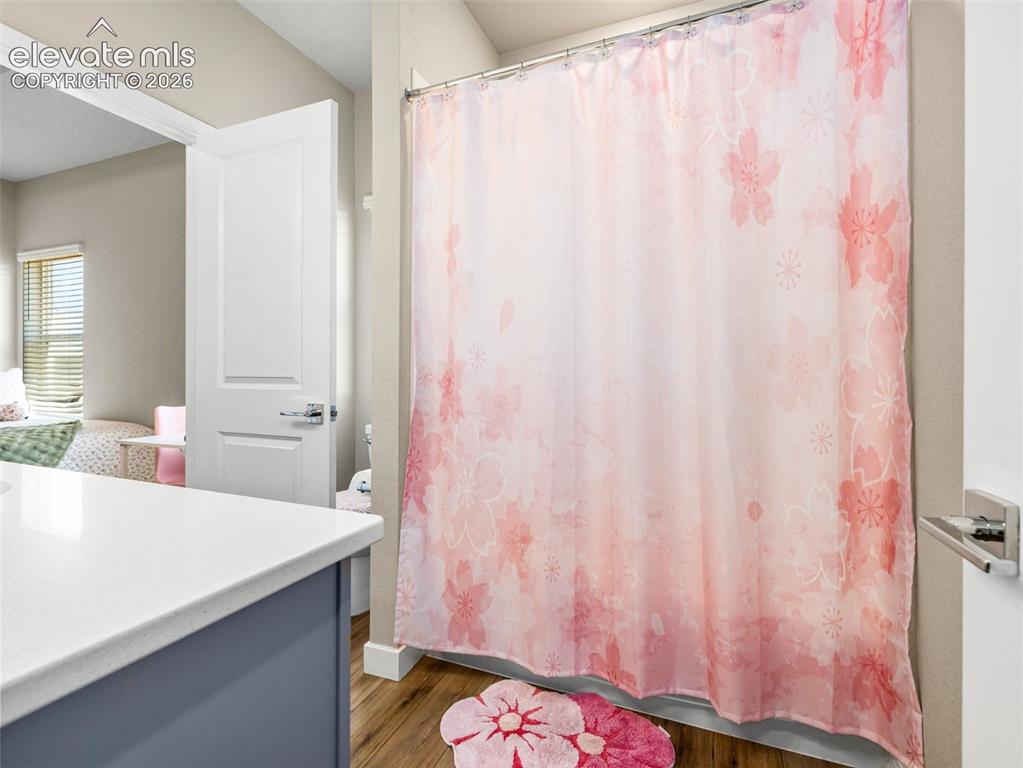 Image 6 of 22: Bathroom