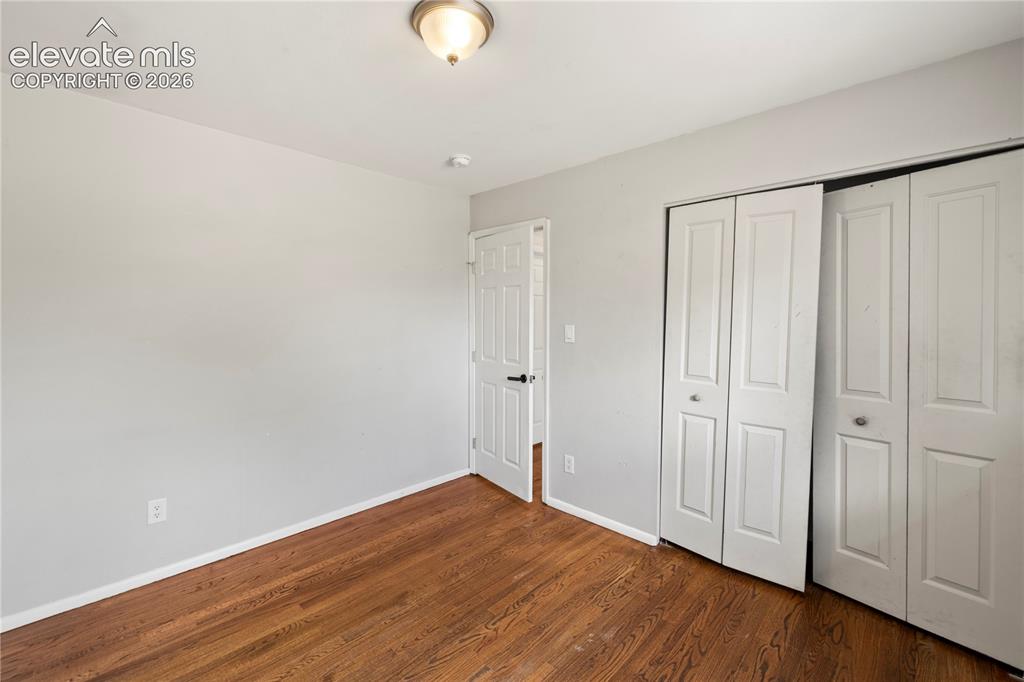 Image 19 of 49: Master Bedroom