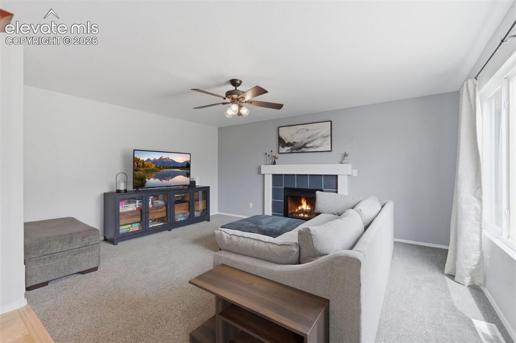 Image 14 of 41: Kitchen