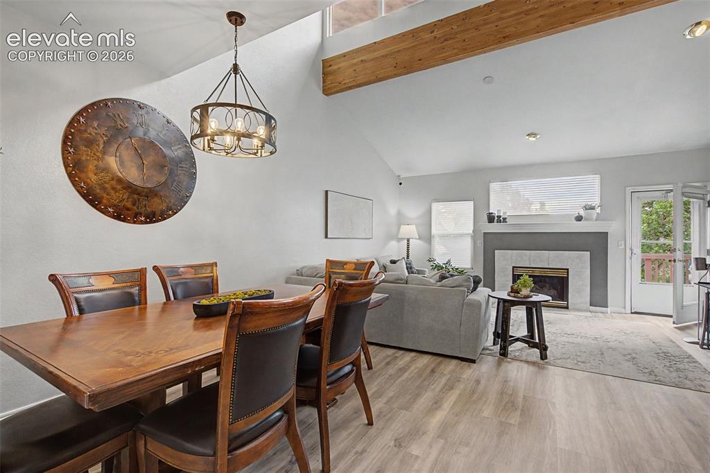Image 13 of 44: Dining Area