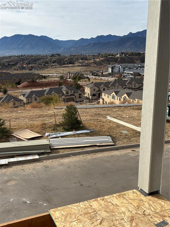 Image 12 of 16: Mountain view