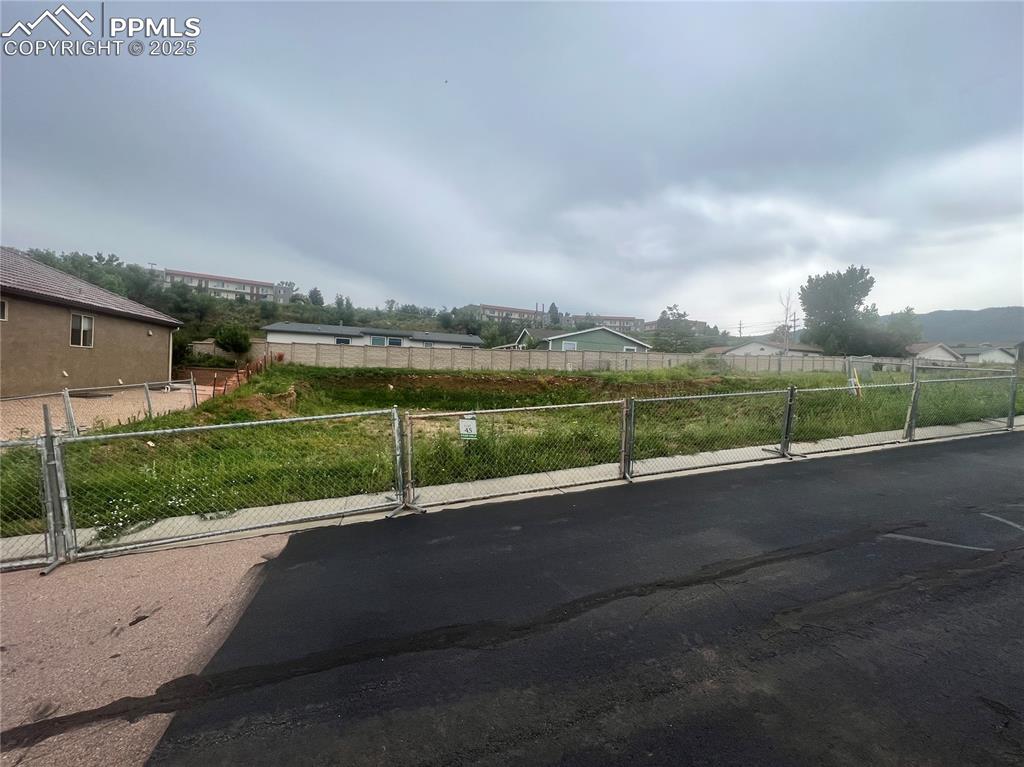 Image 2 of 9: No Description Available