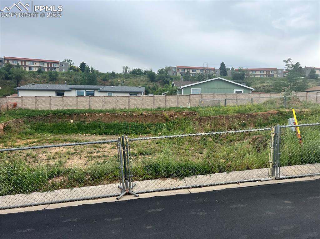 Image 4 of 9: No Description Available