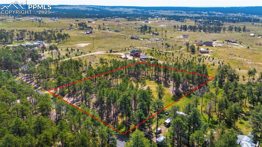 Image 2 of 8: Property Lines are Approximate and not a survey