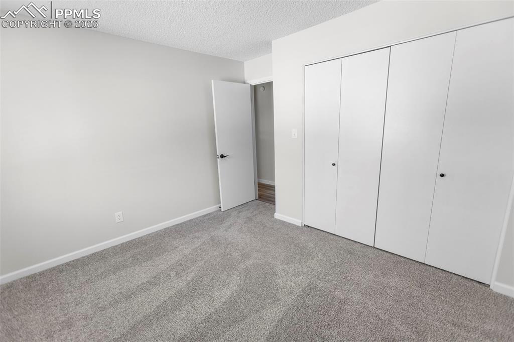 Image 29 of 31: Kitchen