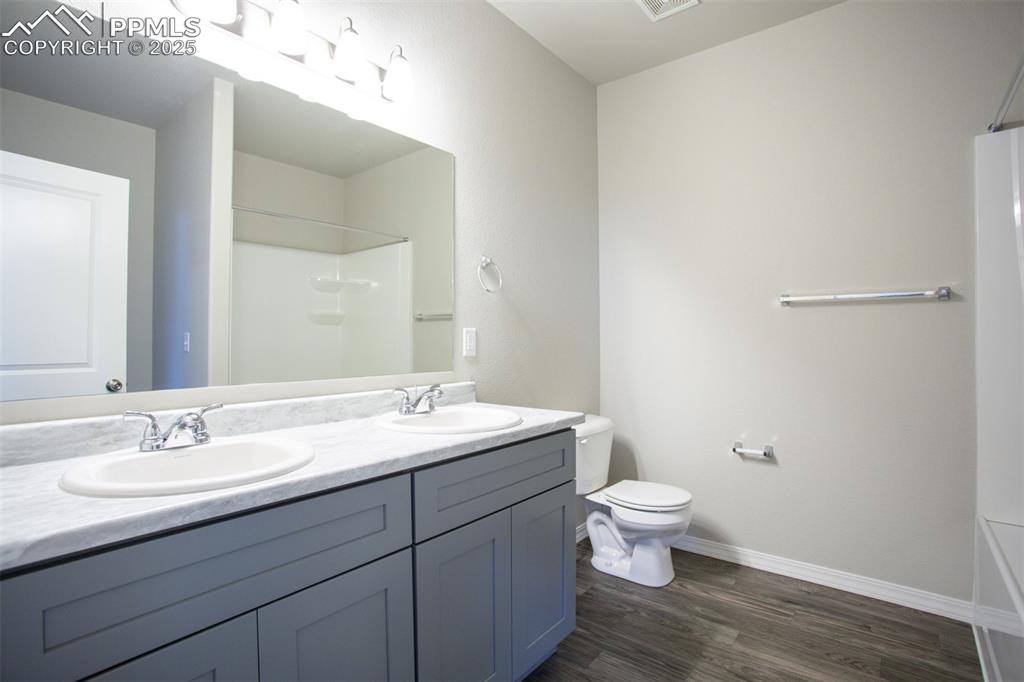 Image 6 of 17: **Photos of previous model home of same floor plan
