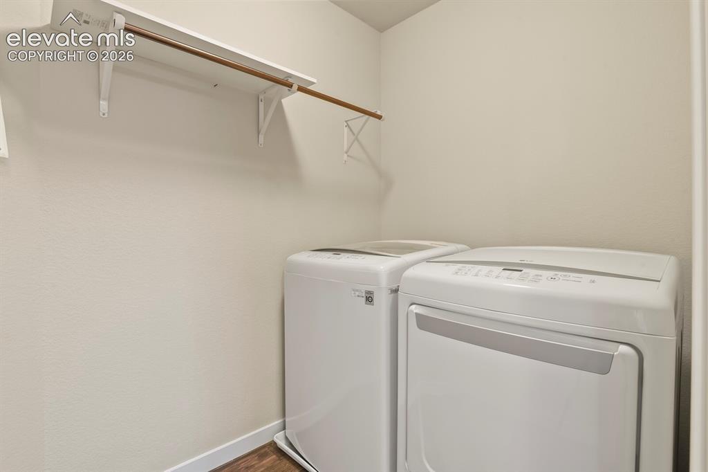 Image 25 of 36: Laundry