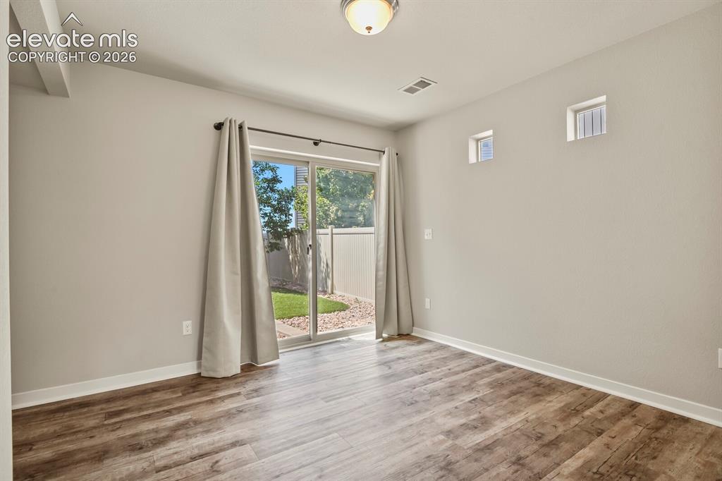 Image 32 of 36: Bonus Room