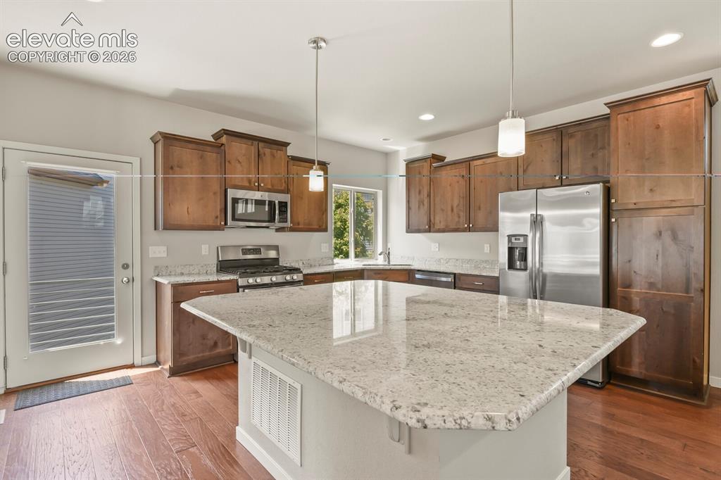 Image 5 of 36: Kitchen
