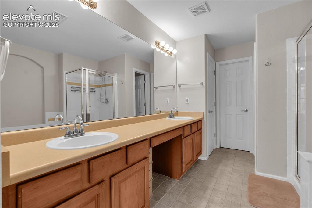 Image 19 of 30: Primary Bathroom