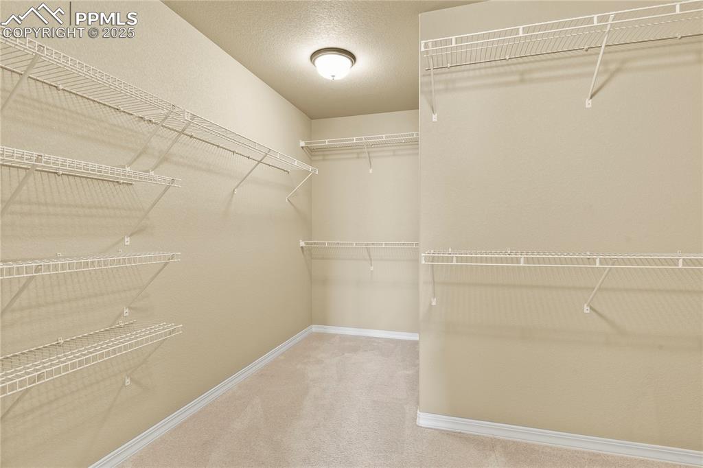 Image 30 of 39: Closet