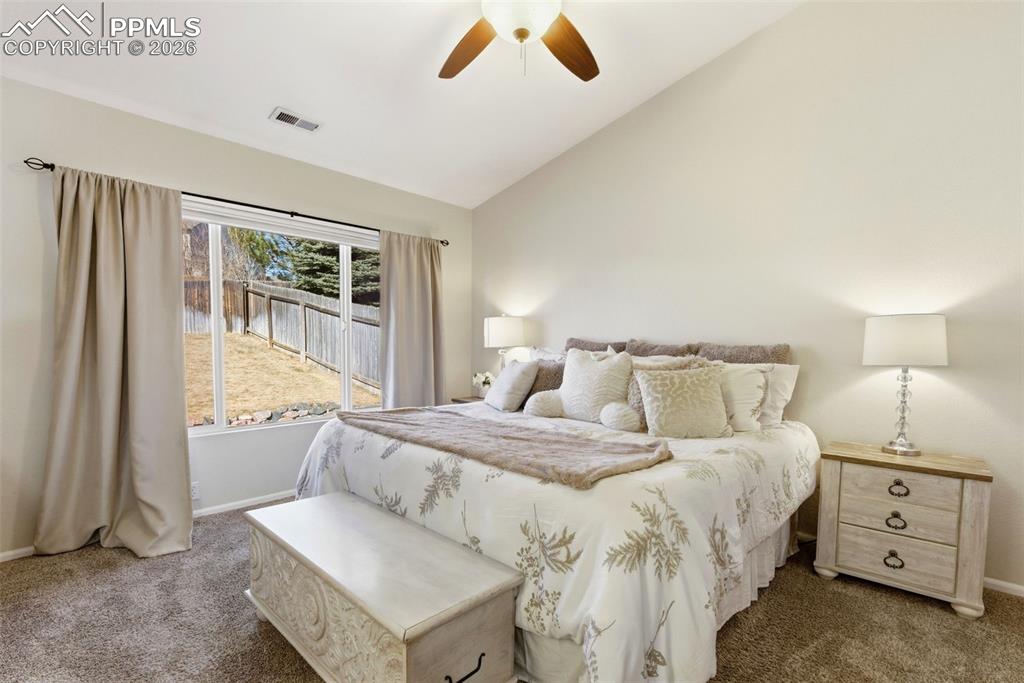 Image 24 of 43: Bedroom