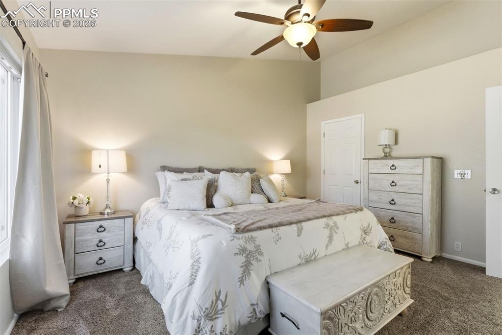 Image 25 of 43: Bedroom