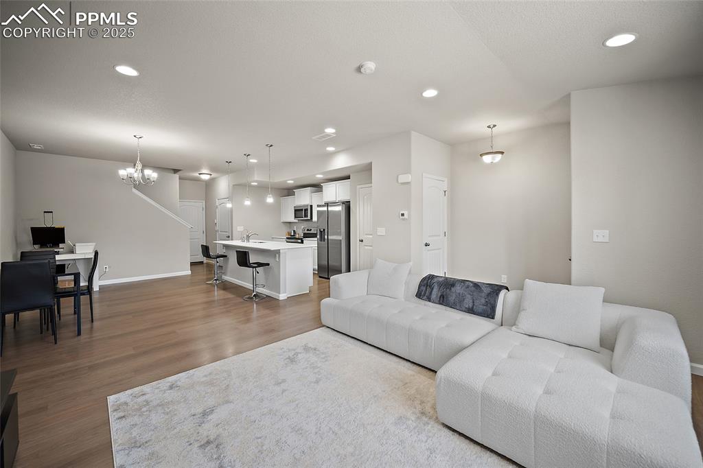 Image 4 of 22: Living Room