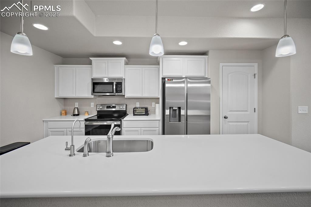 Image 6 of 22: Kitchen