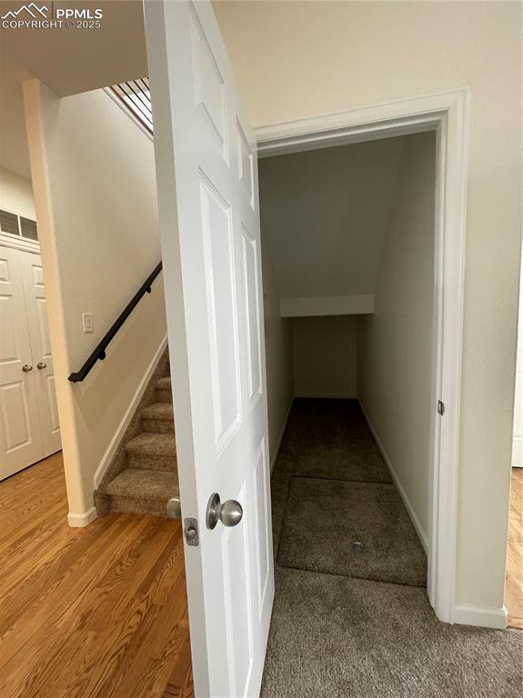 Image 10 of 29: Closet