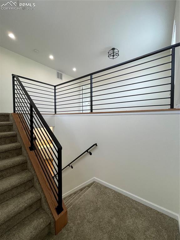 Image 12 of 29: Loft