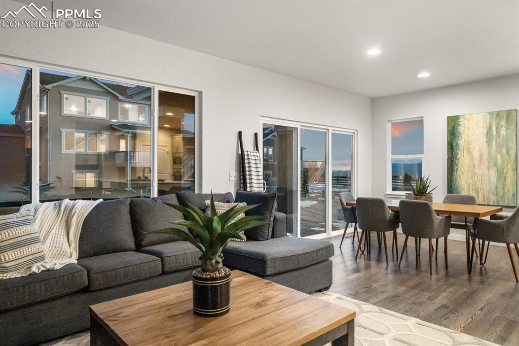 Image 11 of 30: Living Room