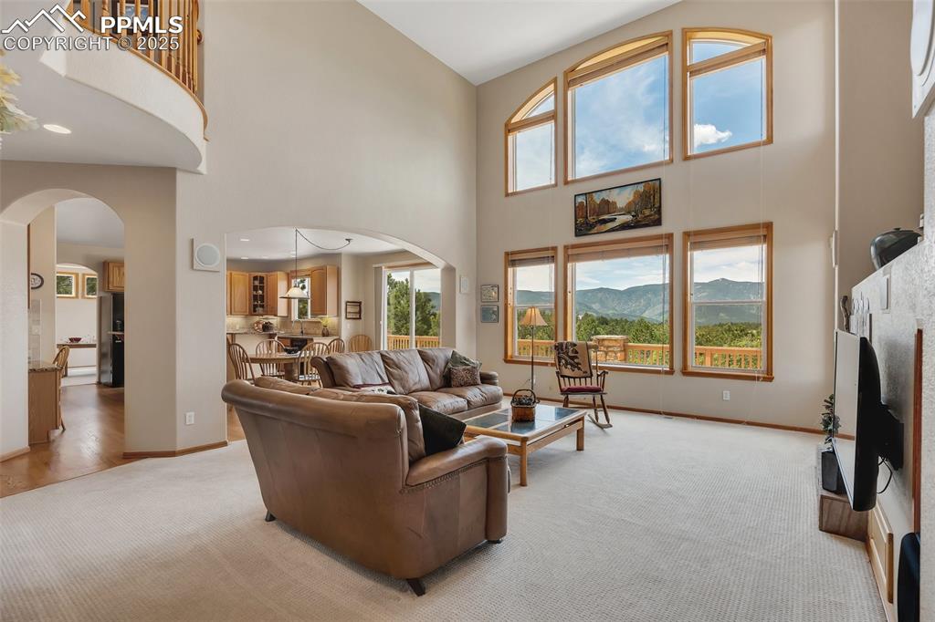 Image 9 of 50: Family Room