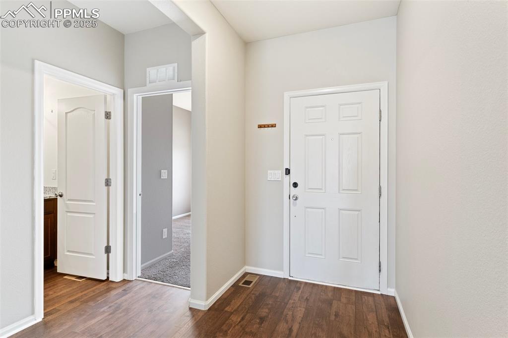 Image 4 of 48: Entry