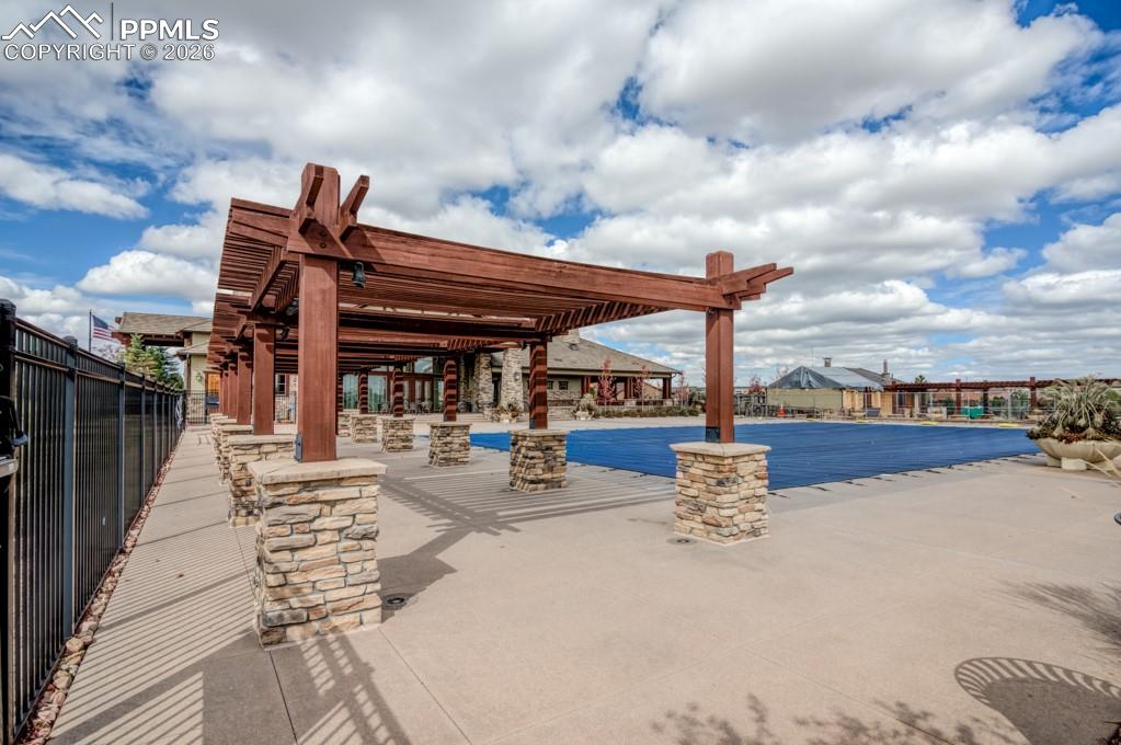 Image 38 of 45: Pool