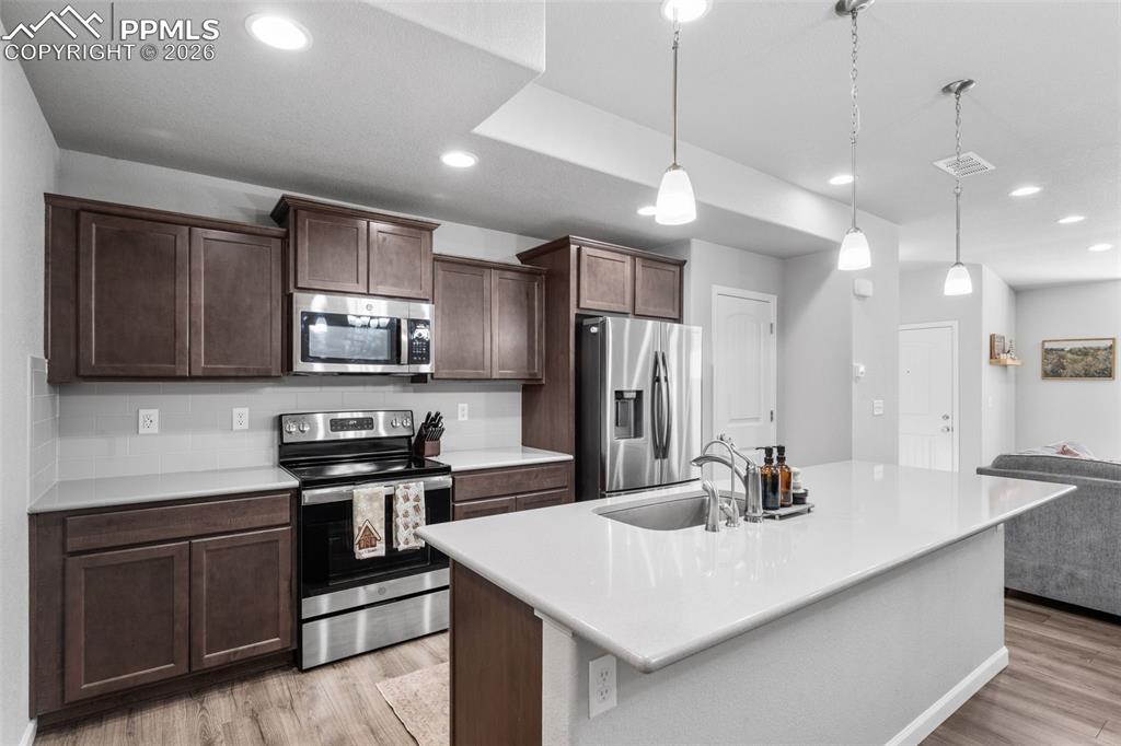 Image 2 of 34: Kitchen