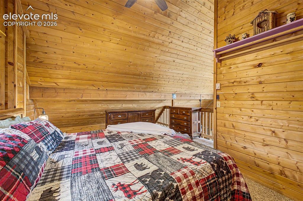 Image 33 of 50: Large loft with amazing views!