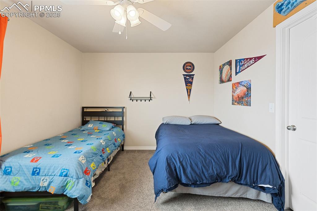 Image 23 of 35: Bedroom