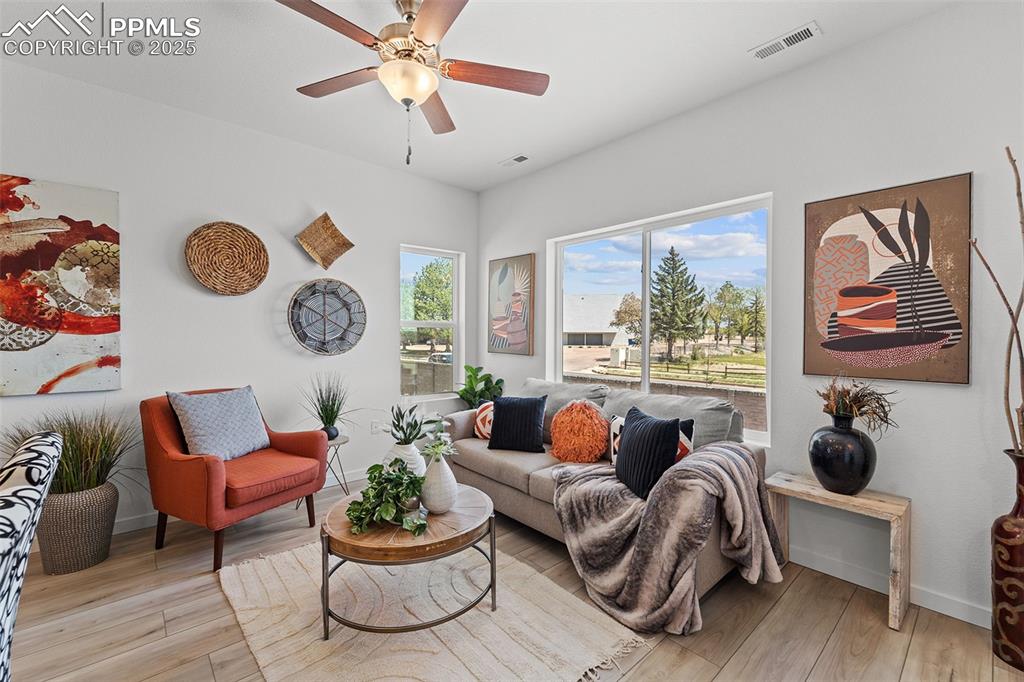 Image 10 of 28: Living Room