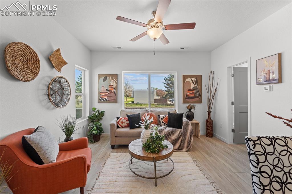 Image 14 of 28: Living Room