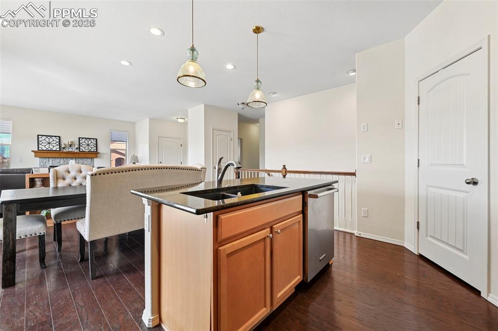 Image 14 of 37: Kitchen