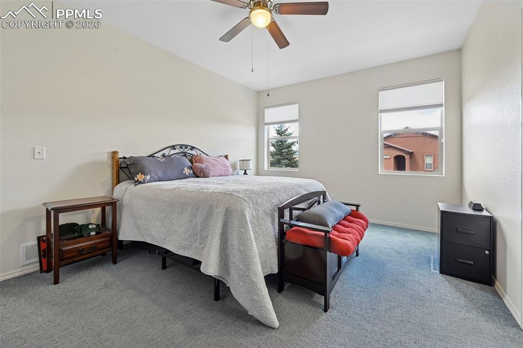 Image 22 of 37: Bedroom